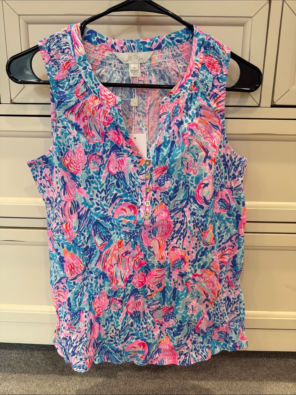 NWT Lilly Pulitzer Pink, Blue & Aqua Floral Sleeveless Henley Top